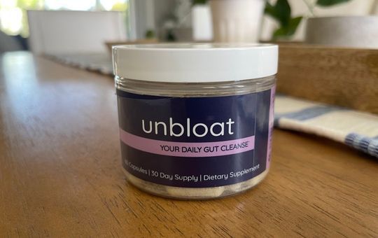daily gut cleanse unbloat