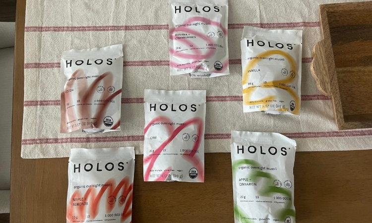 assortment flavors holos overnight oats